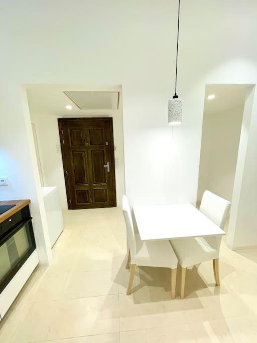 Fantastic Location! Superhost 5 Star Appartement *